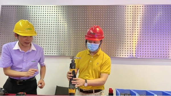 雙興集團：推進三期，拓寬市場
